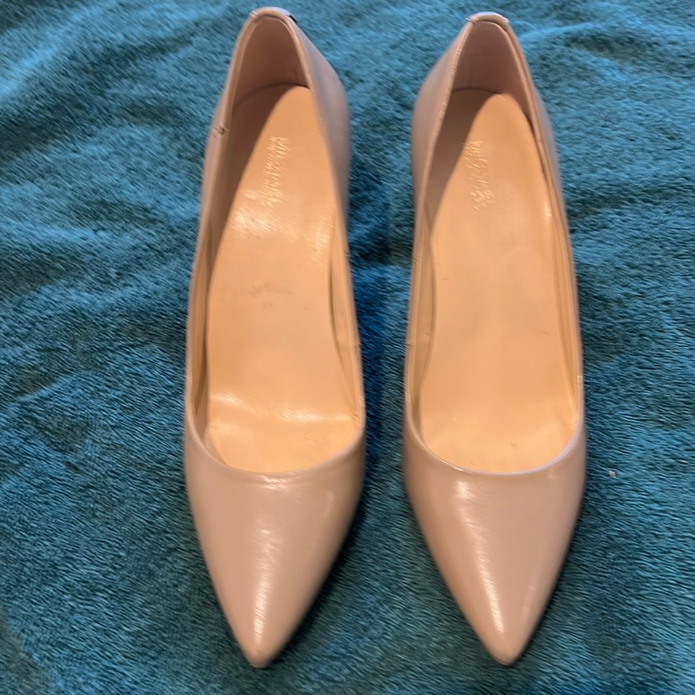 Michael Kors heels 3 inch pointed toe. Worn twice